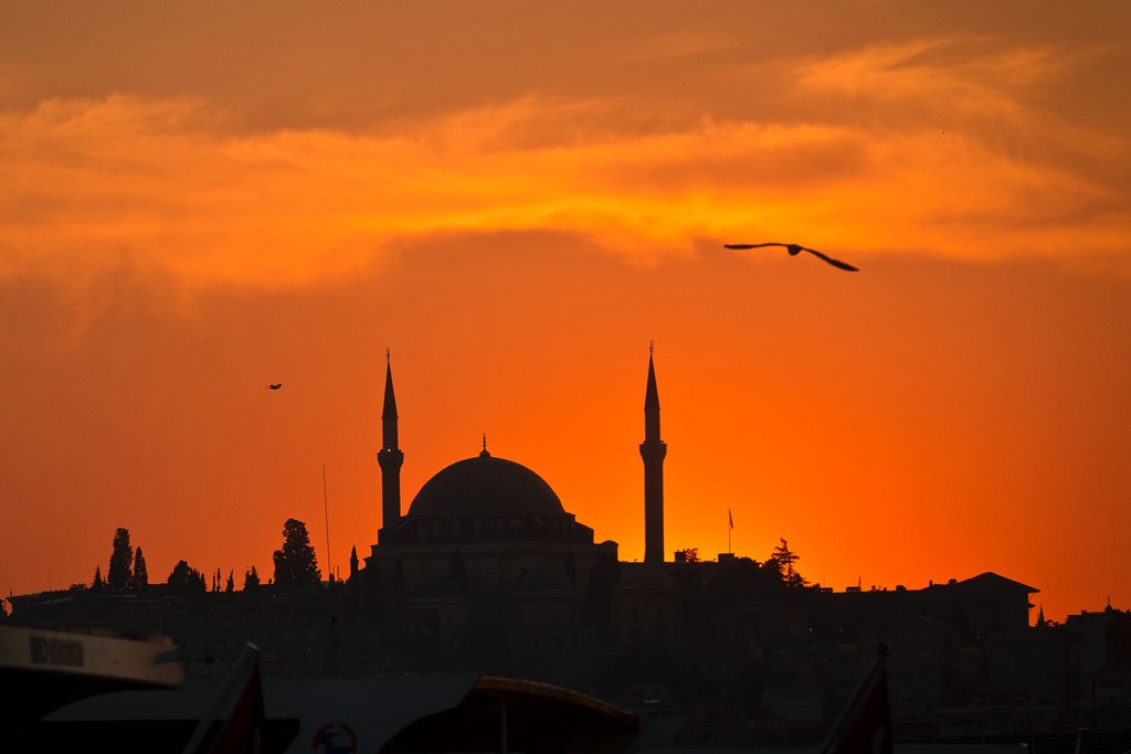 من افطر عمدا في رمضان